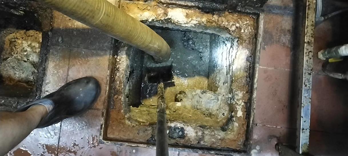 西峰污水池清理一般都有毒气，怎么预防中毒呢？
